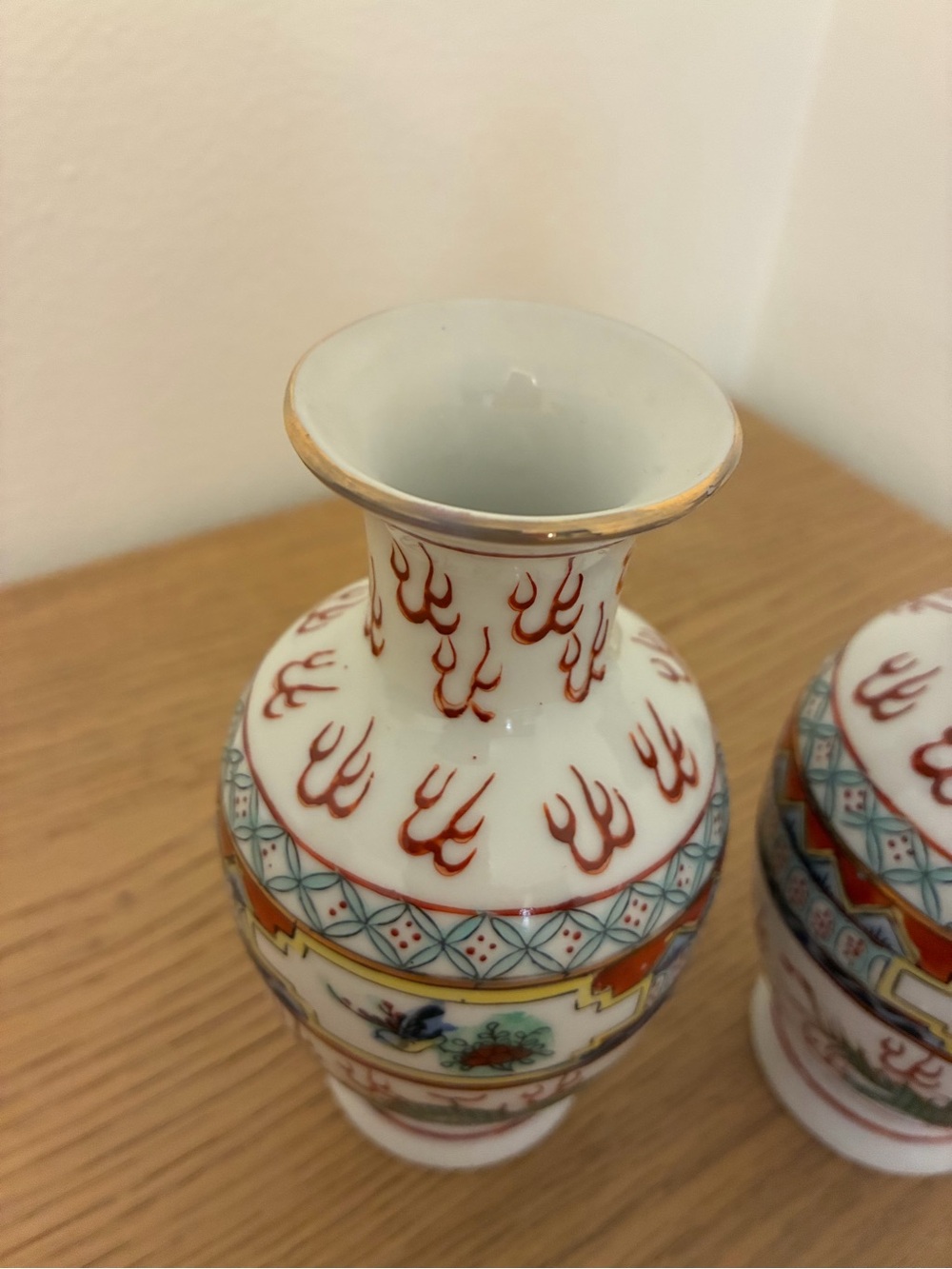 Vintage ACF Japanese Porcelain Ware Vases (Pair of 2) - Picture 6 of 8
